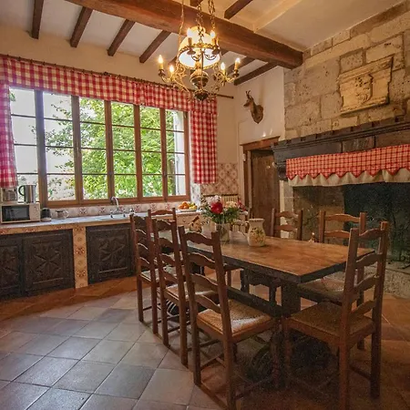 Guest house Maison De Maitre Avec Grand Parc Arbore Clos De Murs *