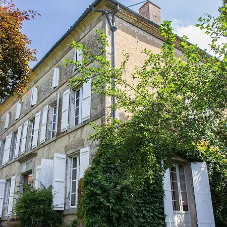 Guest house Maison De Maitre Avec Grand Parc Arbore Clos De Murs Nerac