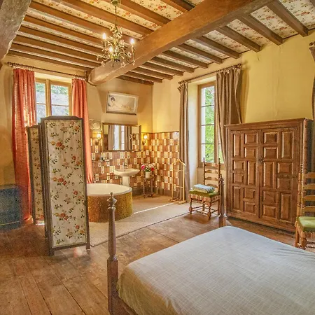 Maison De Maitre Avec Grand Parc Arbore Clos De Murs Nerac