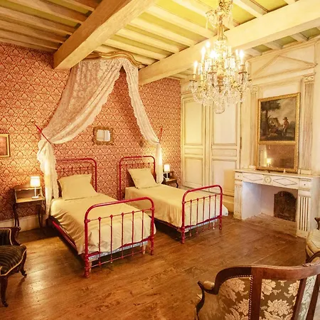 Maison De Maitre Avec Grand Parc Arbore Clos De Murs Guest house