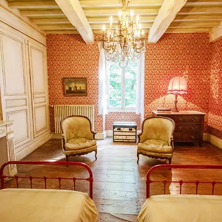 Maison De Maitre Avec Grand Parc Arbore Clos De Murs