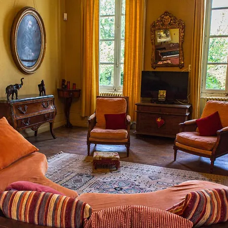 Maison De Maitre Avec Grand Parc Arbore Clos De Murs Guest house Nerac