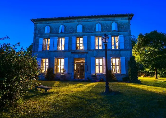 Affittacamere Maison De Maître Avec Grand Parc Arboré Clos De Murs Nérac